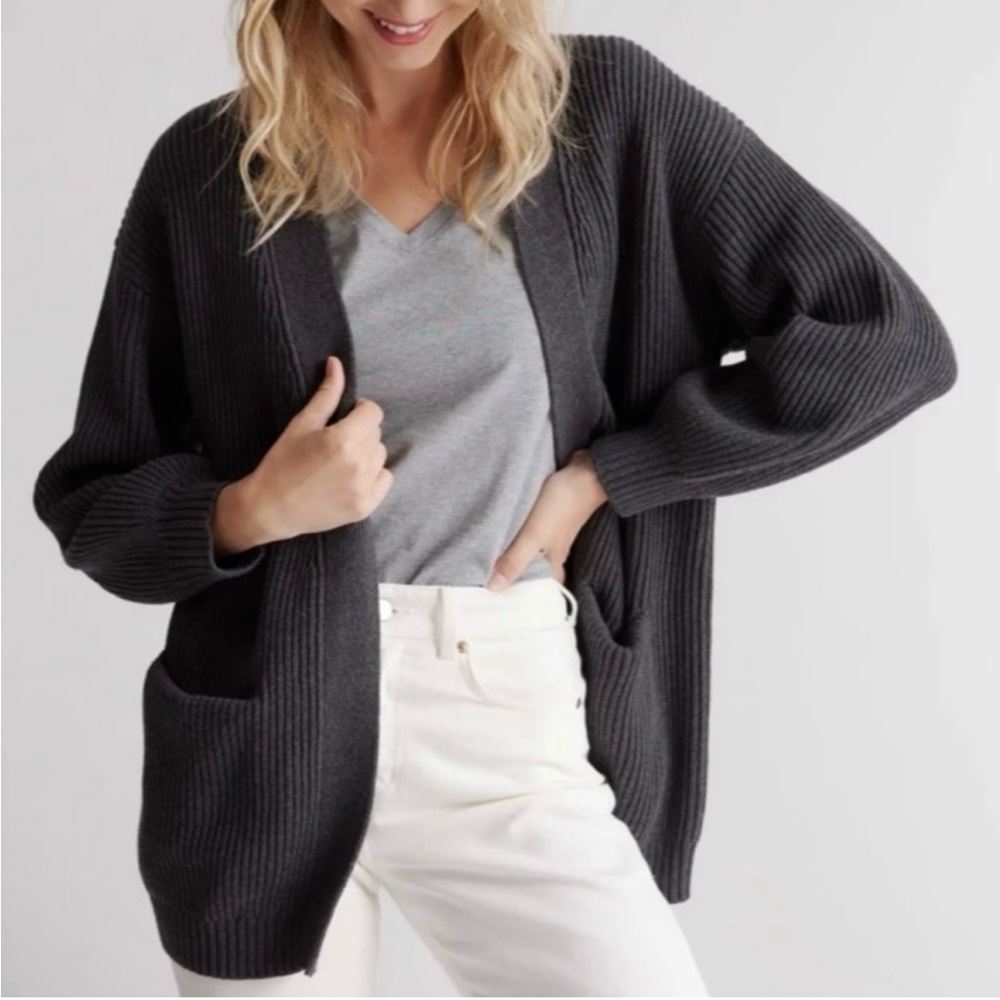 Quince 100% Organic Cotton
Oversized Long Sleeve Cardigan Gray Size Large